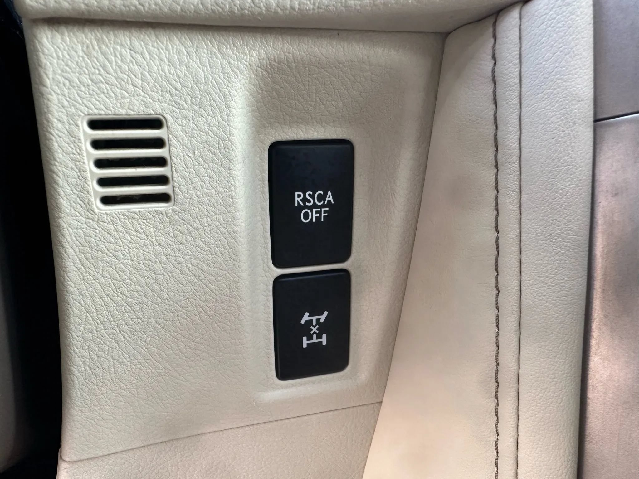 Used 2011 Lexus GX 460 w/ Comfort Plus Pkg AWD/4WD image 39