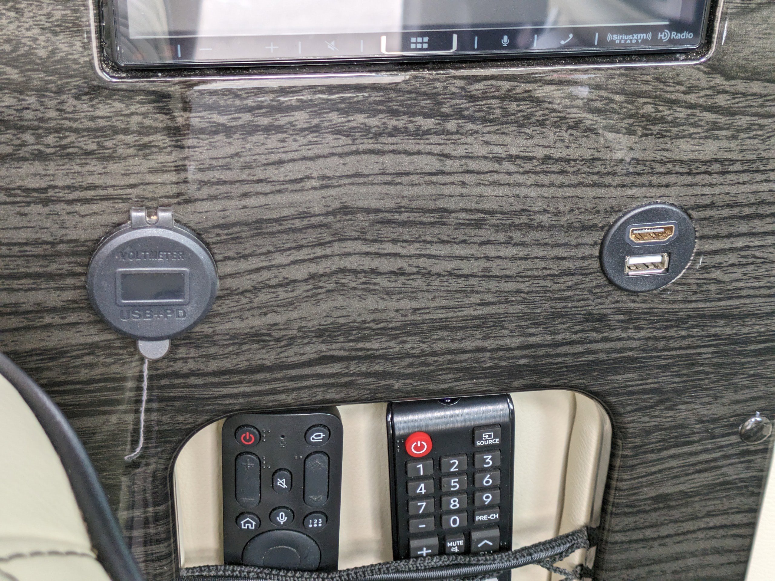 Used 2025 Mercedes-Benz Sprinter 144 Cargo image 34