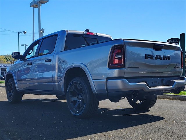New 2026 RAM 1500 4x4 Crew Cab image 8