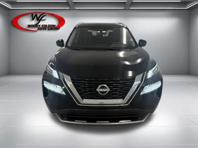 Used 2023 Nissan Rogue SL w/ SL Premium Package FWD image 2