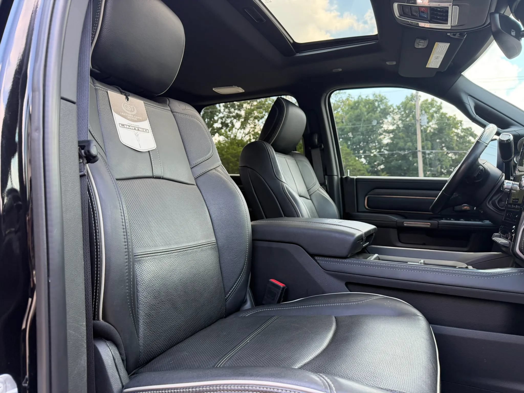 Used 2020 RAM 2500 Limited AWD/4WD image 53