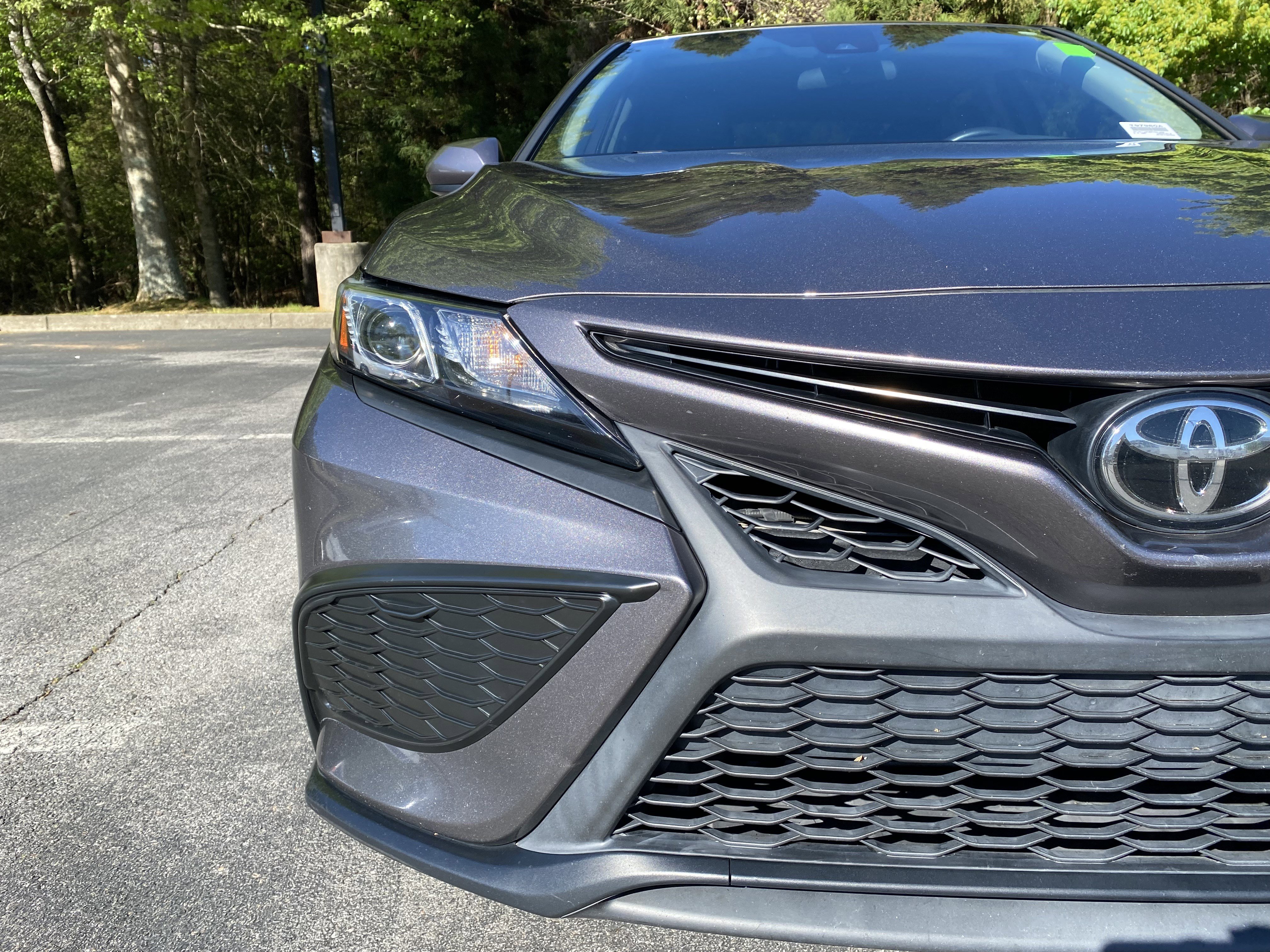 Used 2021 Toyota Camry SE FWD image 13