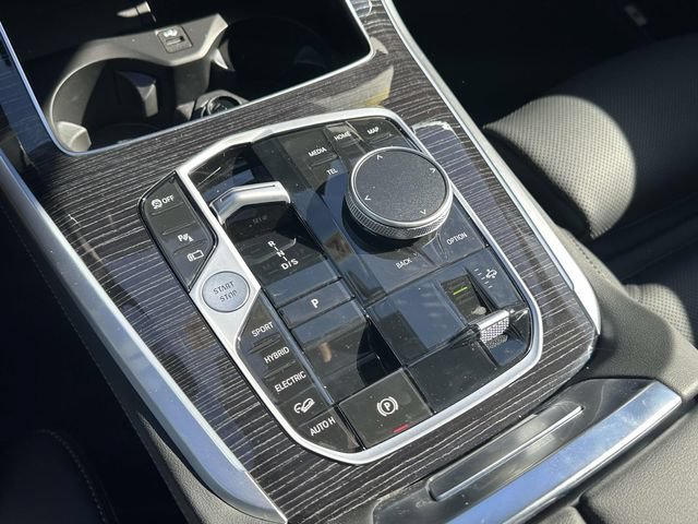 New 2026 BMW X5 xDrive50e w/ M Sport Package AWD/4WD image 18