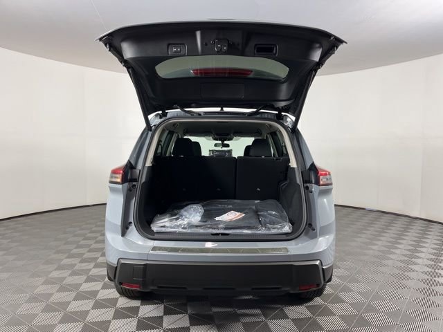 New 2026 Nissan Rogue SV FWD image 45