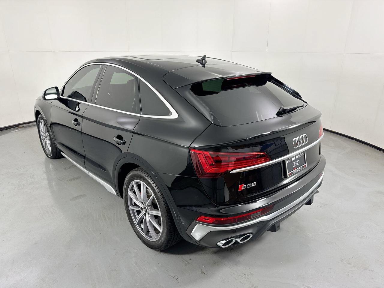 Used 2023 Audi SQ5 Prestige AWD/4WD image 8
