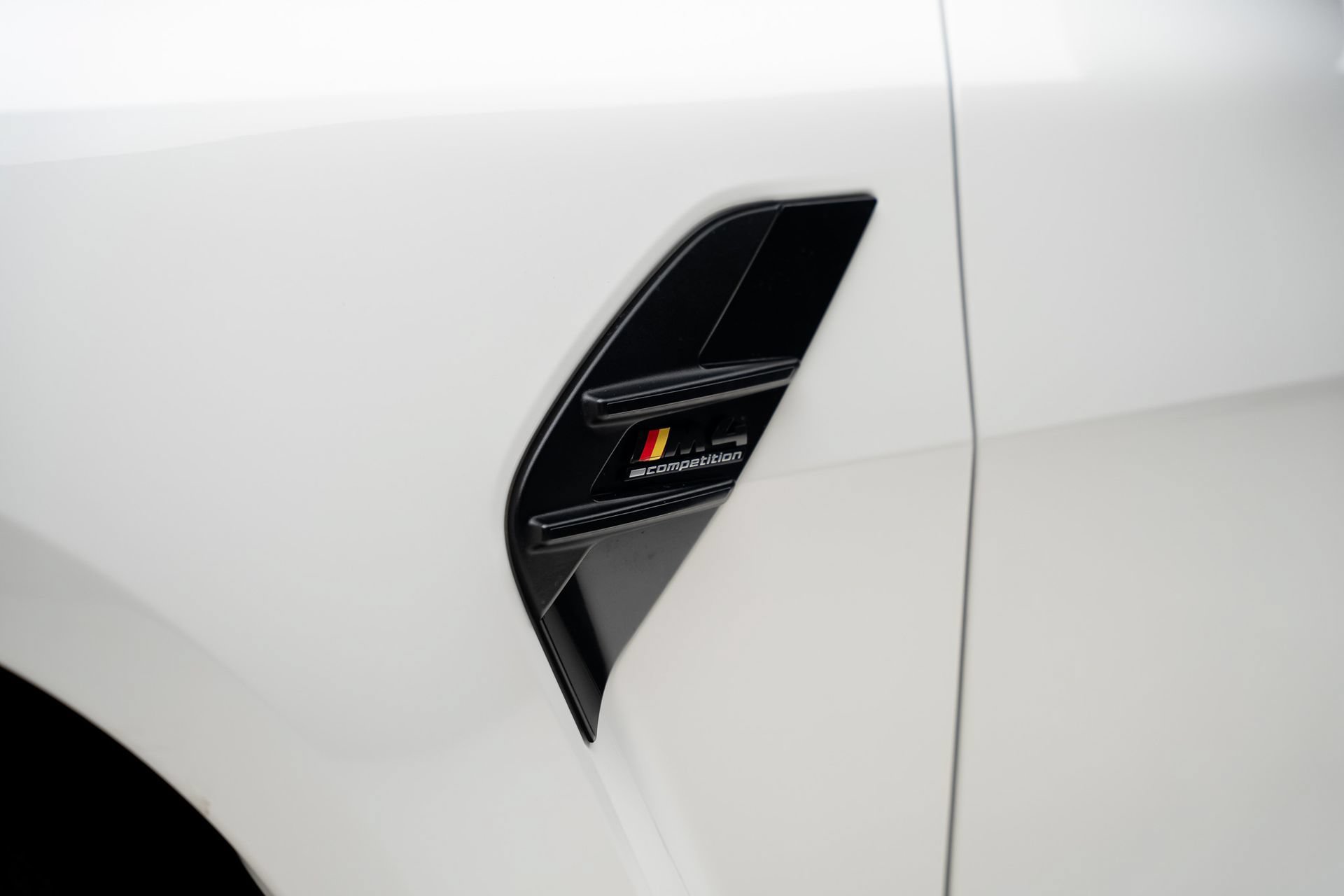 Used 2022 BMW M4 xDrive Competition w/ Parking Assistance Package AWD/4WD image 26