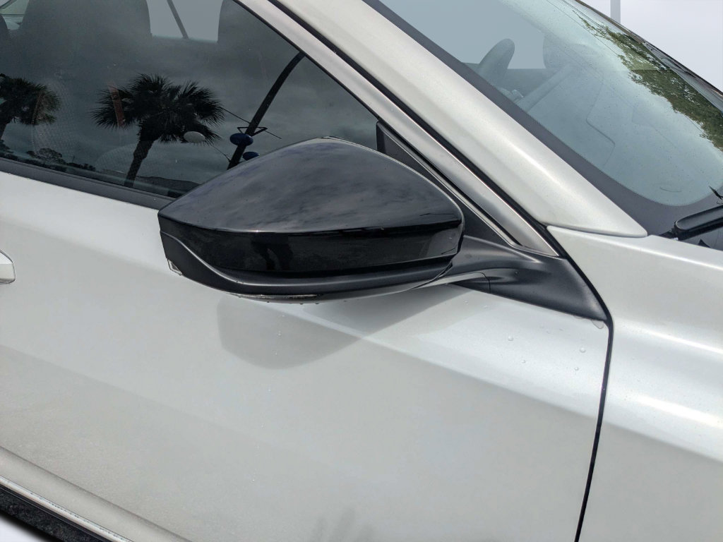 Used 2027 Nissan Sentra SR w/ SR All Weather Package FWD image 15