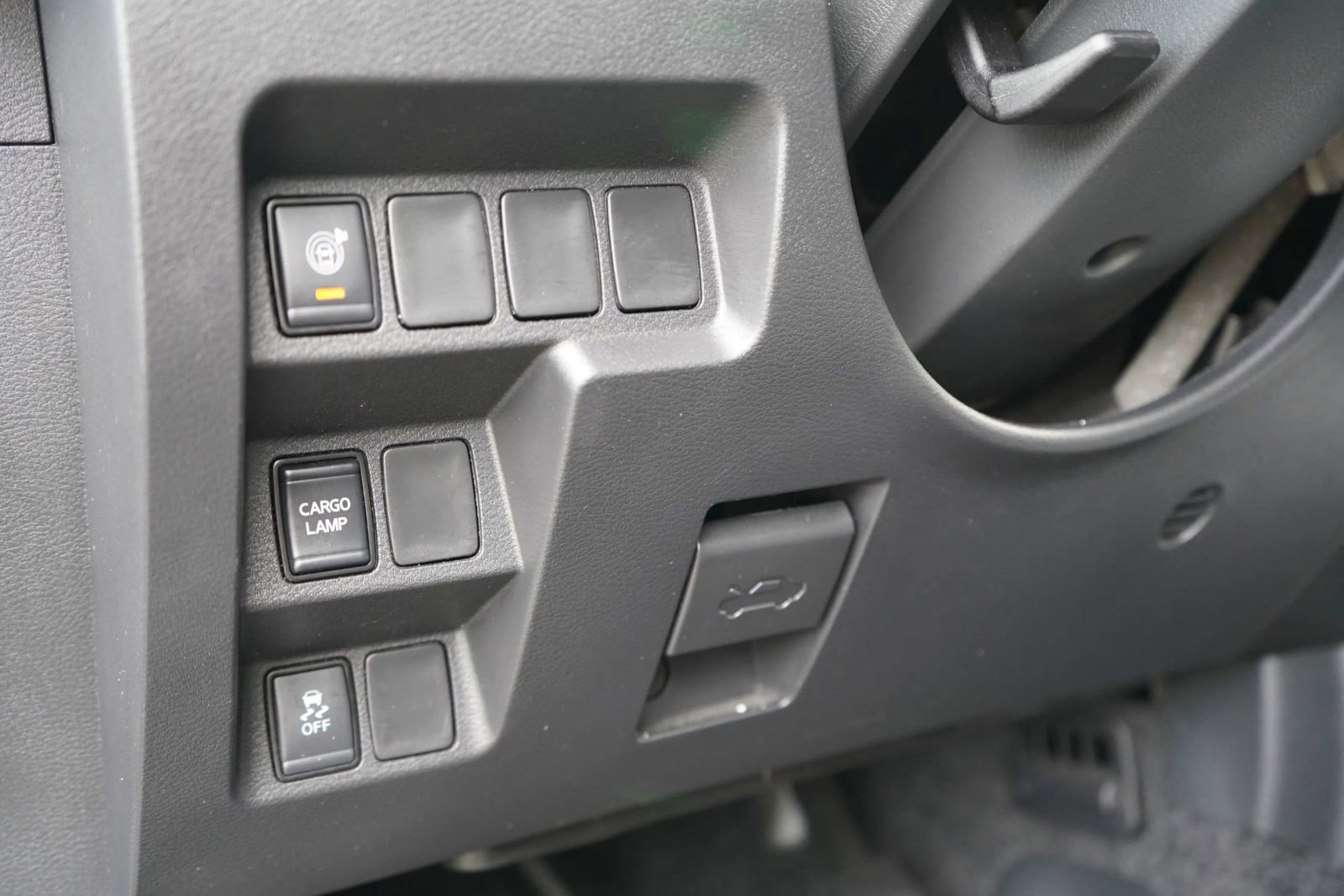 Used 2025 Nissan Frontier SV RWD image 15