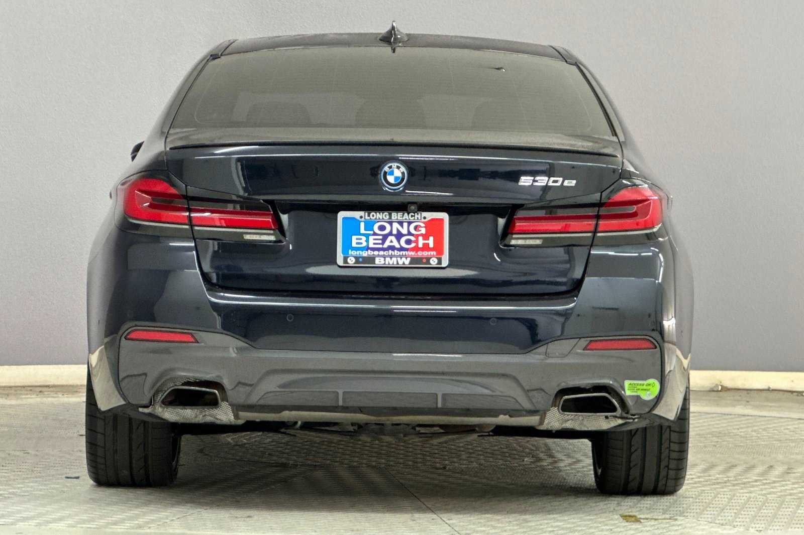 Certified 2023 BMW 530e w/ M Sport Package image 9