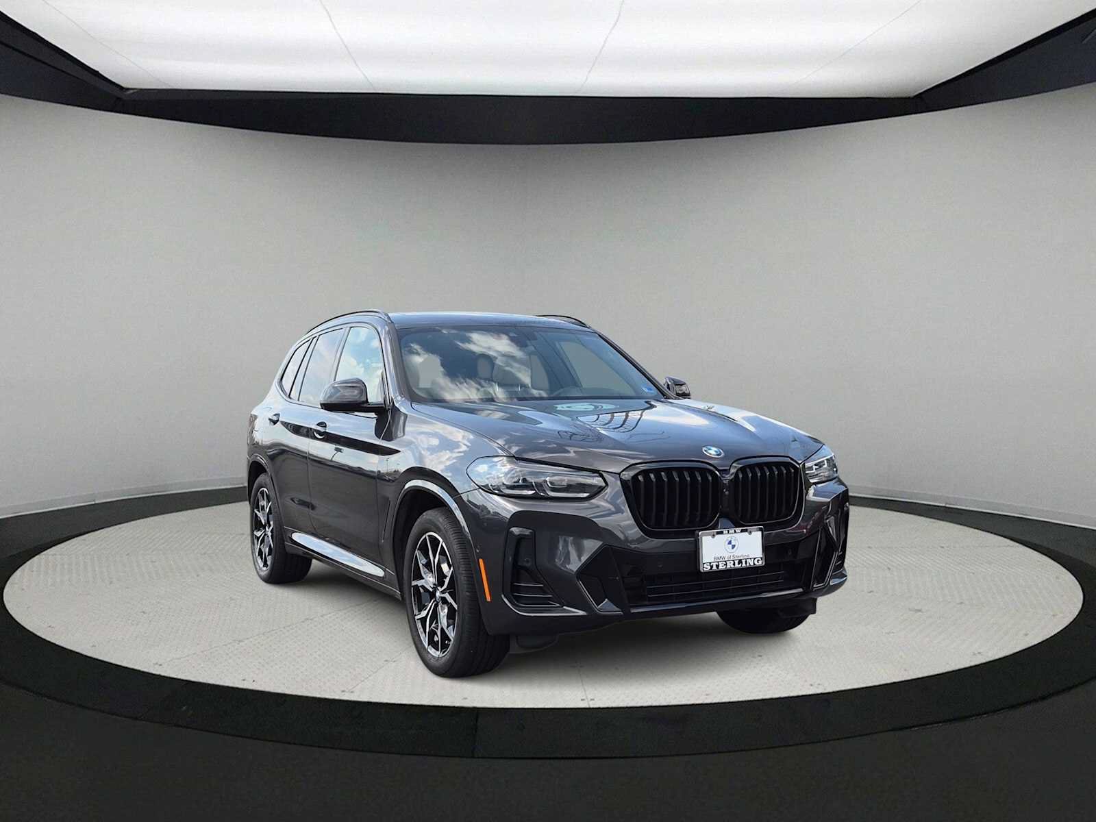 Used 2023 BMW X3 xDrive30i w/ M Sport Package AWD/4WD image 2