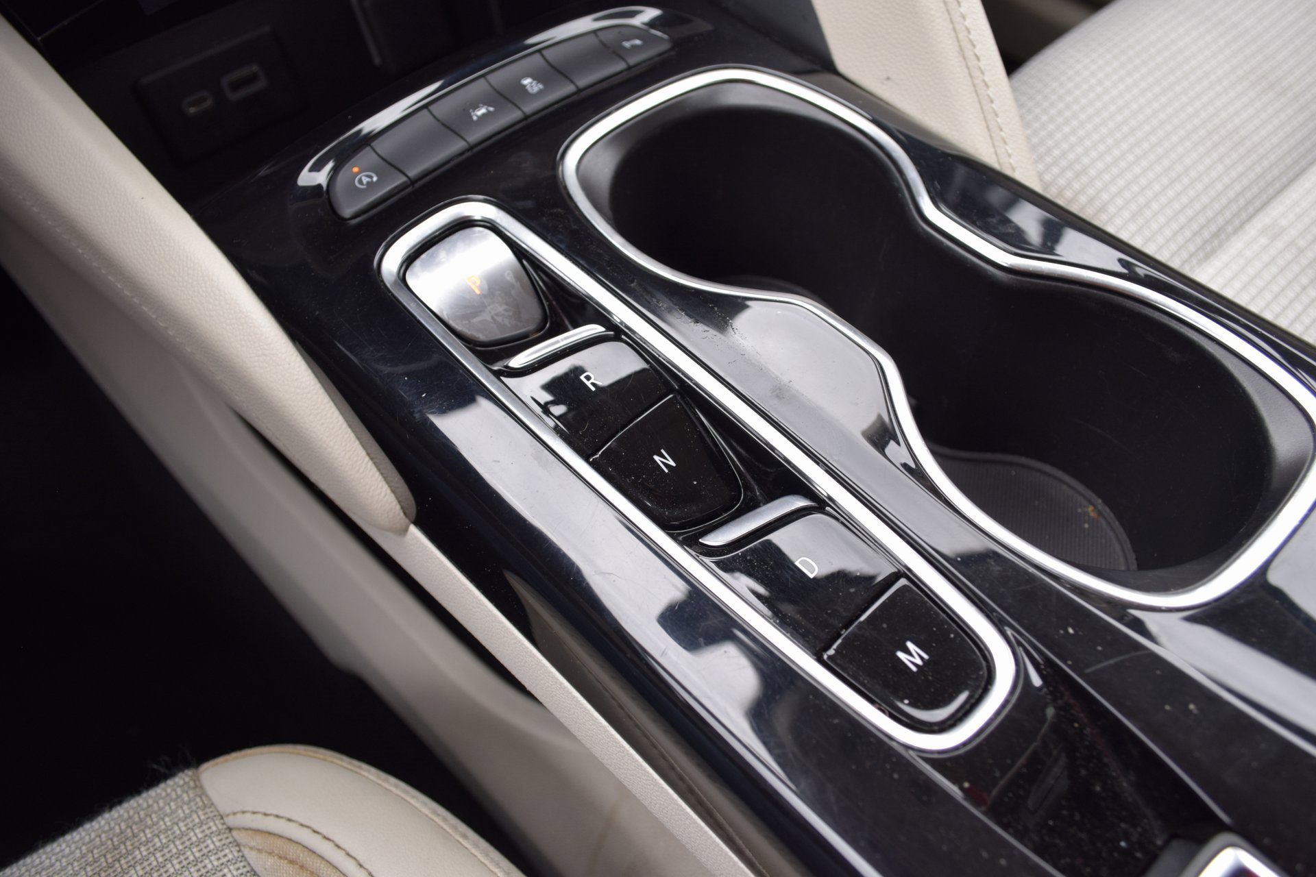 Used 2023 Buick Envision Preferred image 16