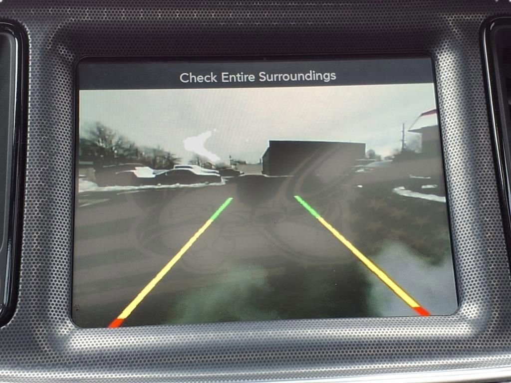 Used 2016 Dodge Challenger R/T Scat Pack w/ Leather Interior Group image 19