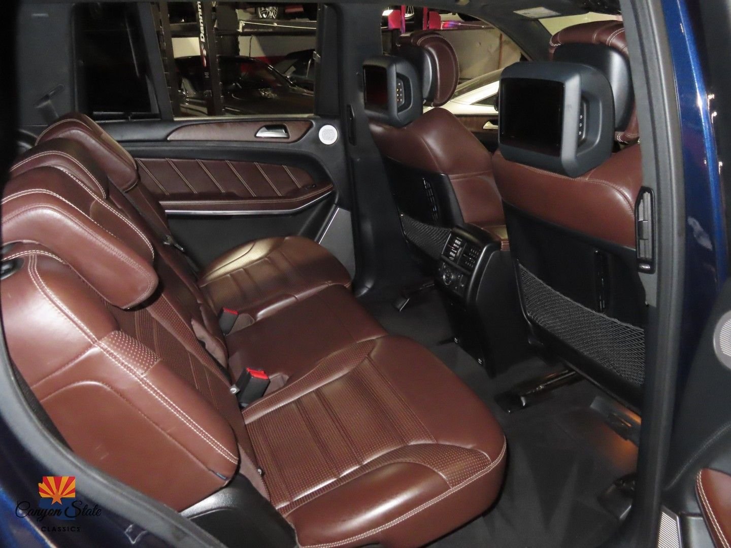 Used 2016 Mercedes-Benz GL 63 AMG 4MATIC image 4