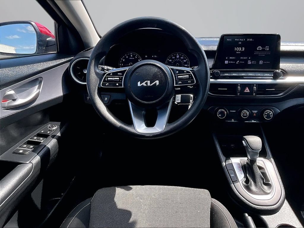 Used 2024 Kia Forte LXS w/ LXS Technology Package FWD image 6