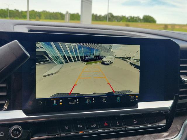 Used 2024 Chevrolet Silverado 2500 LTZ w/ LTZ Plus Package AWD/4WD image 17