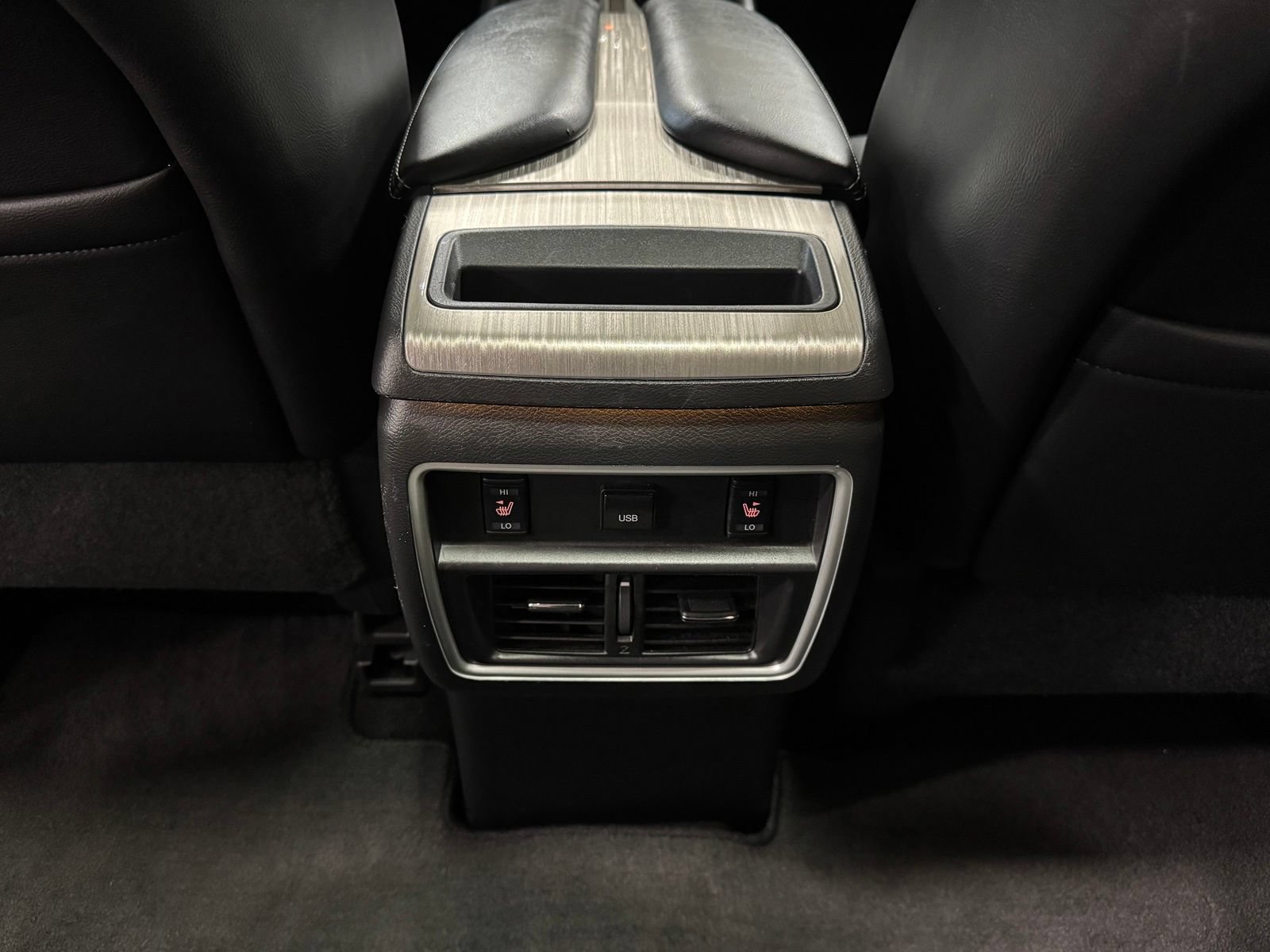 Used 2017 Nissan Murano Platinum w/ Platinum Technology Package FWD image 40