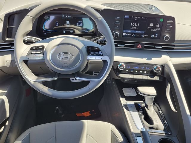 New 2026 Hyundai Elantra Sport image 4