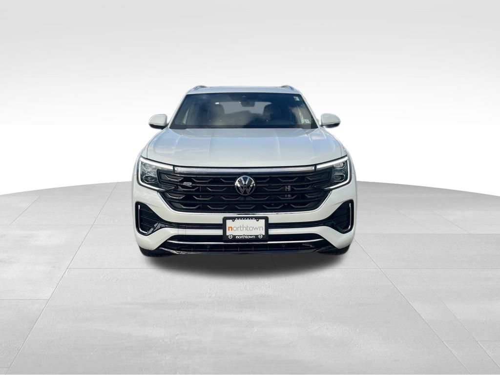 Used 2024 Volkswagen Atlas Cross Sport SEL R-Line image 11