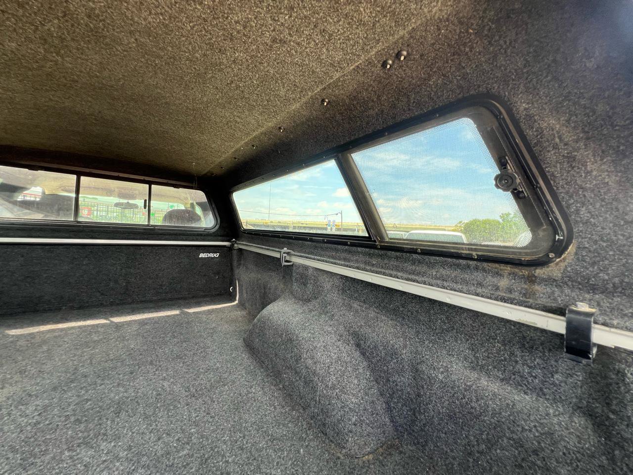 Used 2006 Chevrolet Silverado 2500 LT w/ Heavy-Duty Power Package AWD/4WD image 33