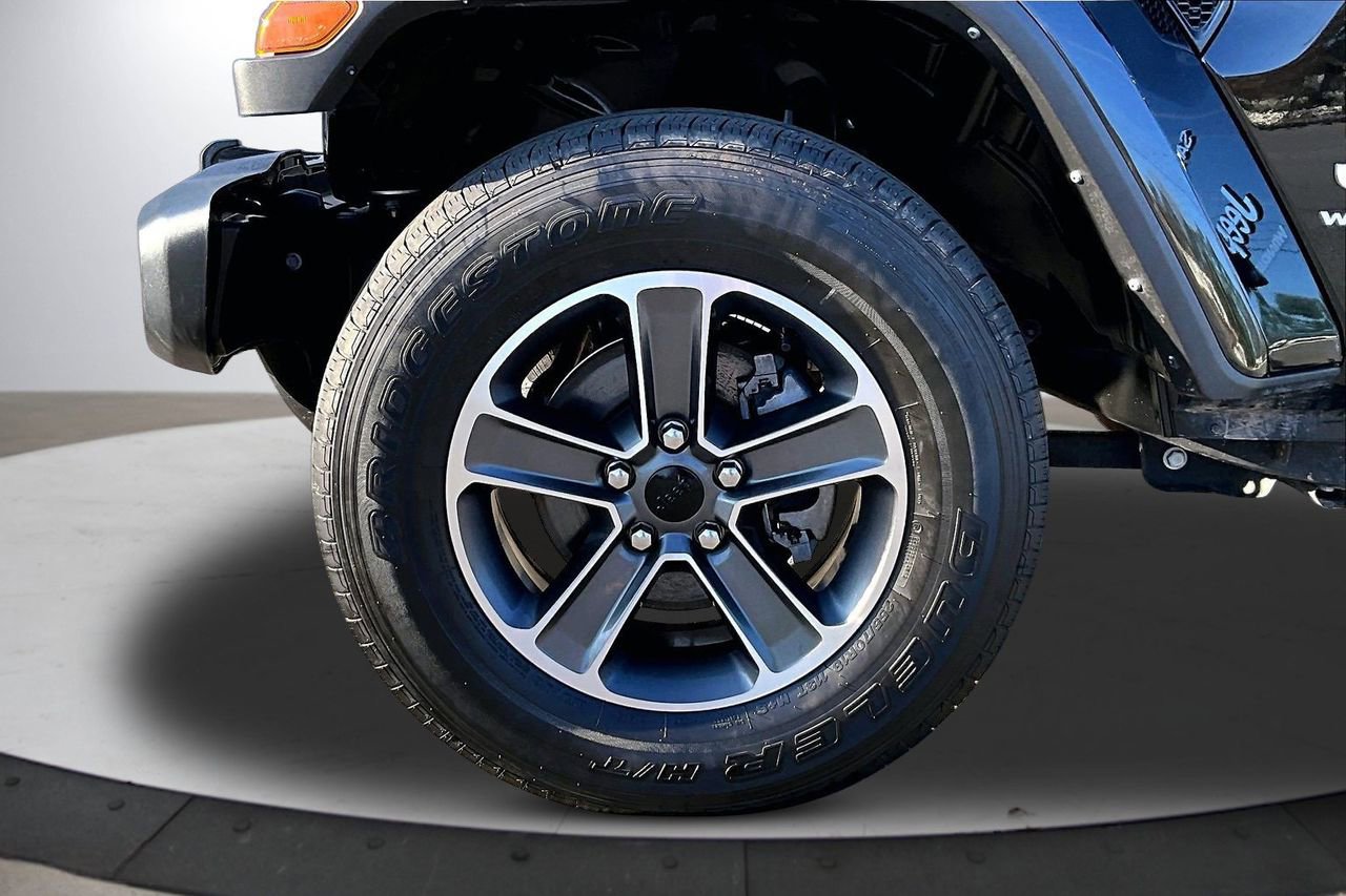 Certified 2023 Jeep Wrangler Sahara w/ Cold Weather Group image 33