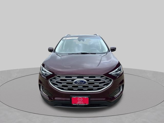 Used 2020 Ford Edge Titanium FWD image 2