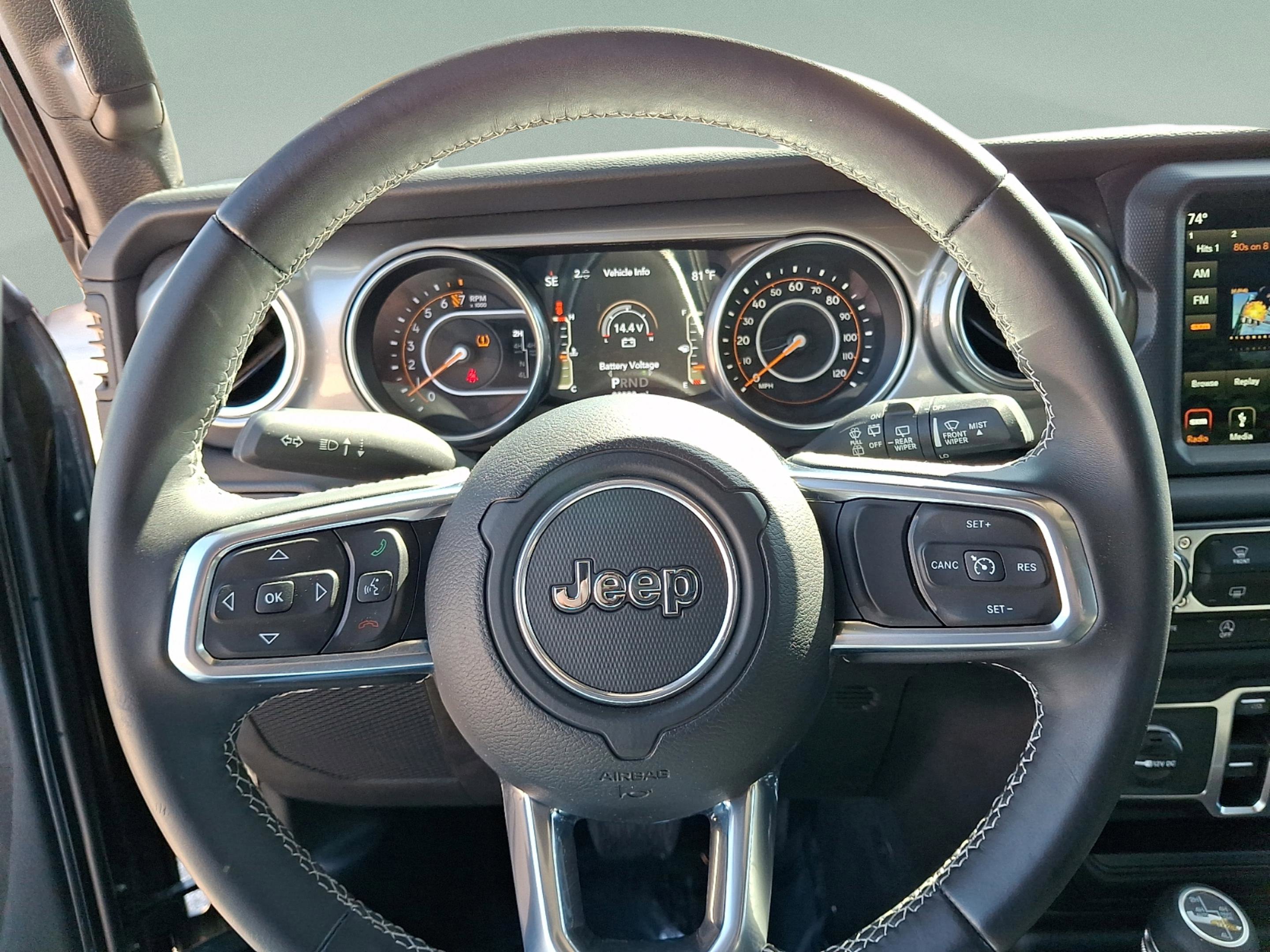 Certified 2018 Jeep Wrangler Unlimited Sahara image 19