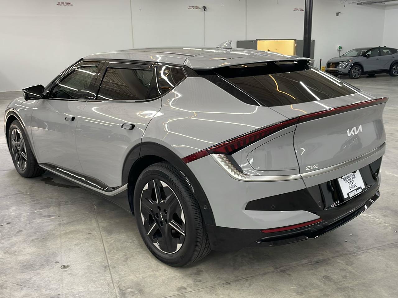 Used 2025 Kia EV6 Wind RWD image 10