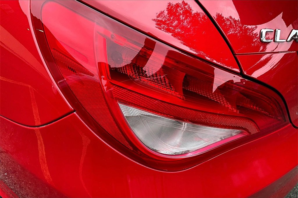 Used 2018 Mercedes-Benz CLA 250 CLA 250 image 23