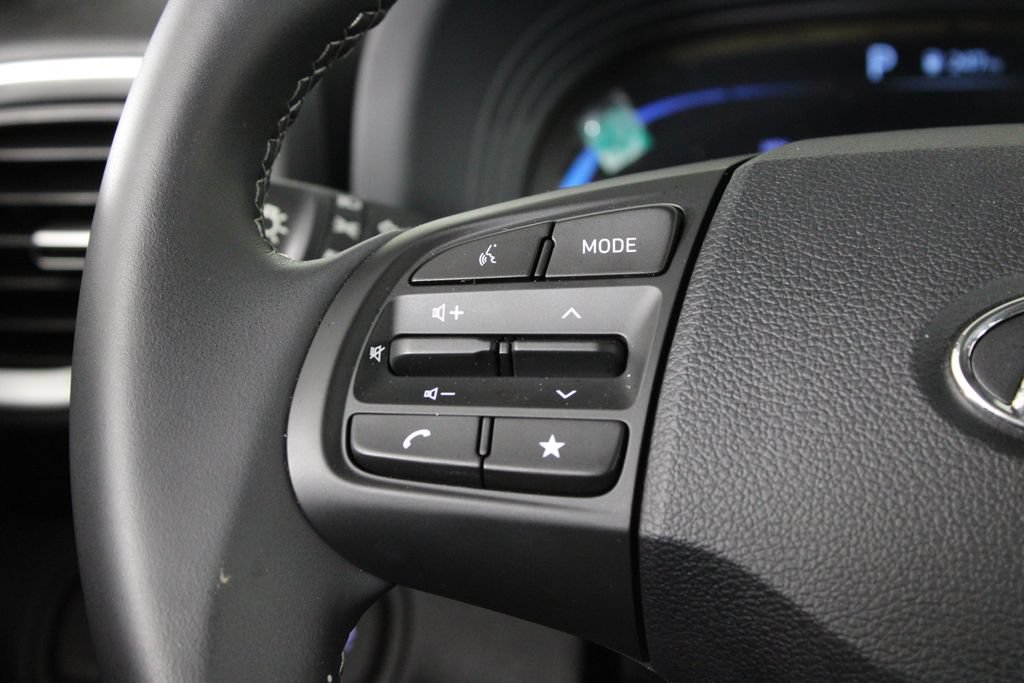 Used 2026 Hyundai Venue SEL FWD image 28