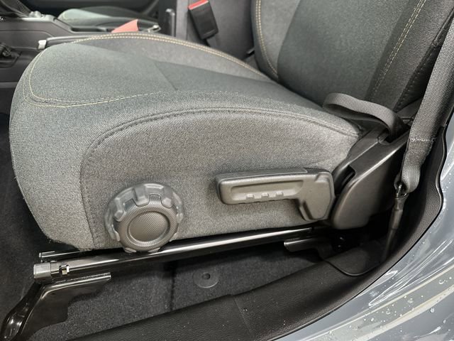 Used 2025 Jeep Wrangler Unlimited Sahara w/ Safety Group image 15