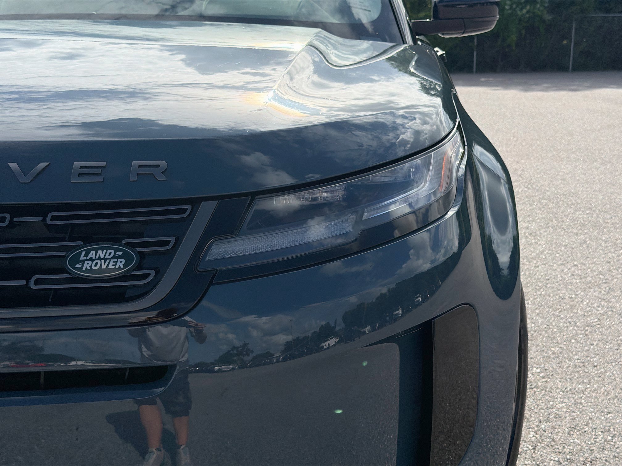 Used 2024 Land Rover Range Rover Evoque S AWD/4WD image 9