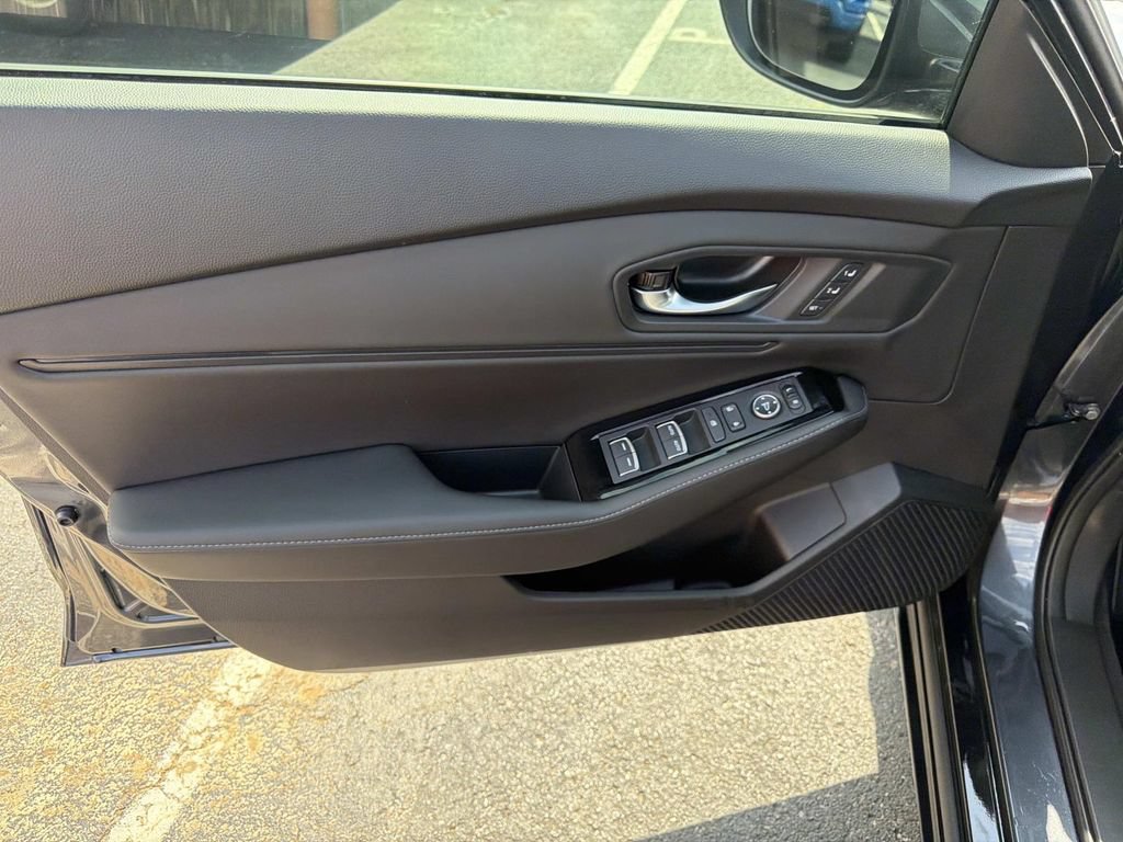 Used 2025 Honda Accord Touring image 18