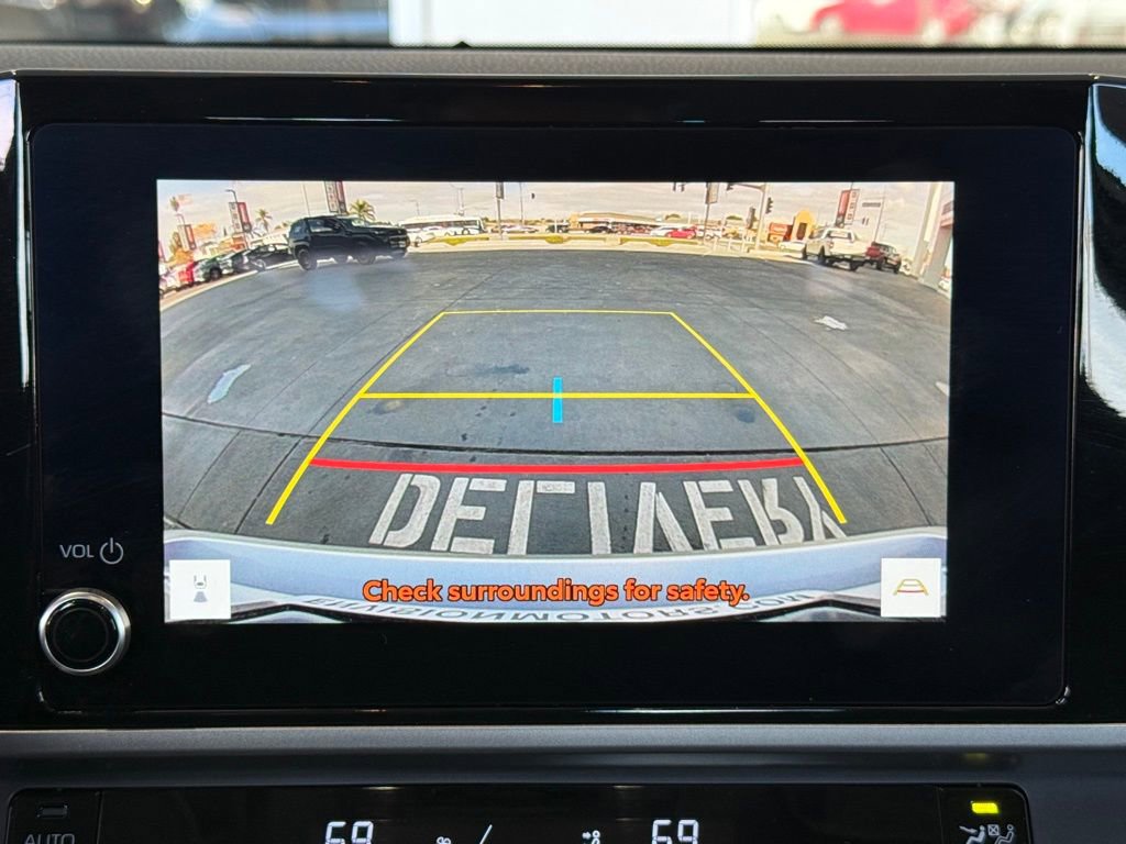 Used 2025 Toyota Camry LE image 29