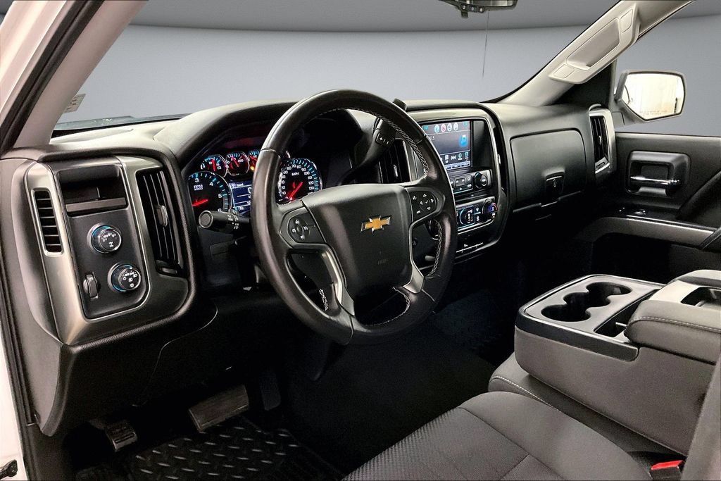Used 2018 Chevrolet Silverado 1500 LT w/ All Star Edition AWD/4WD image 18