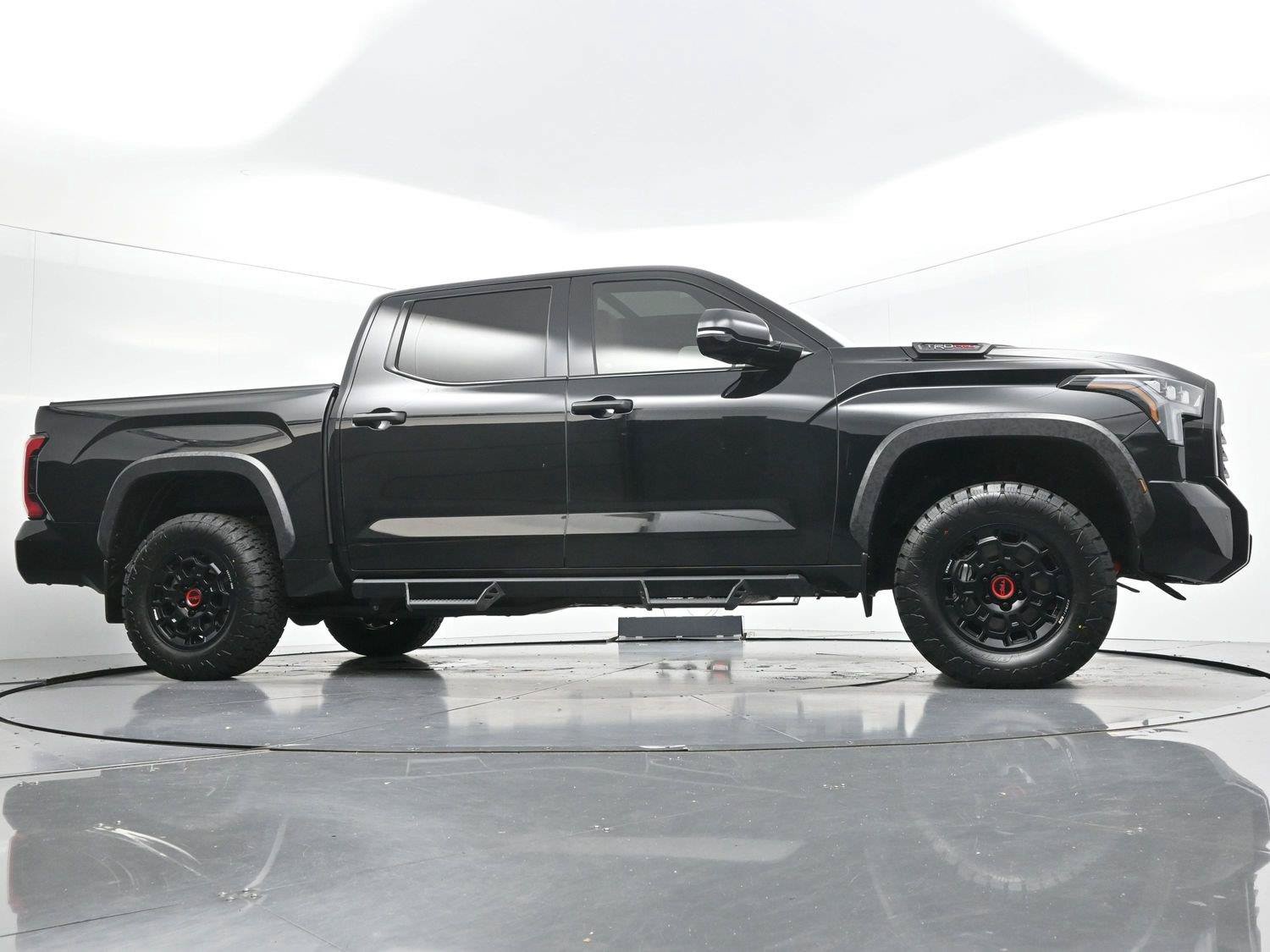 Used 2025 Toyota Tundra TRD Pro AWD/4WD image 44