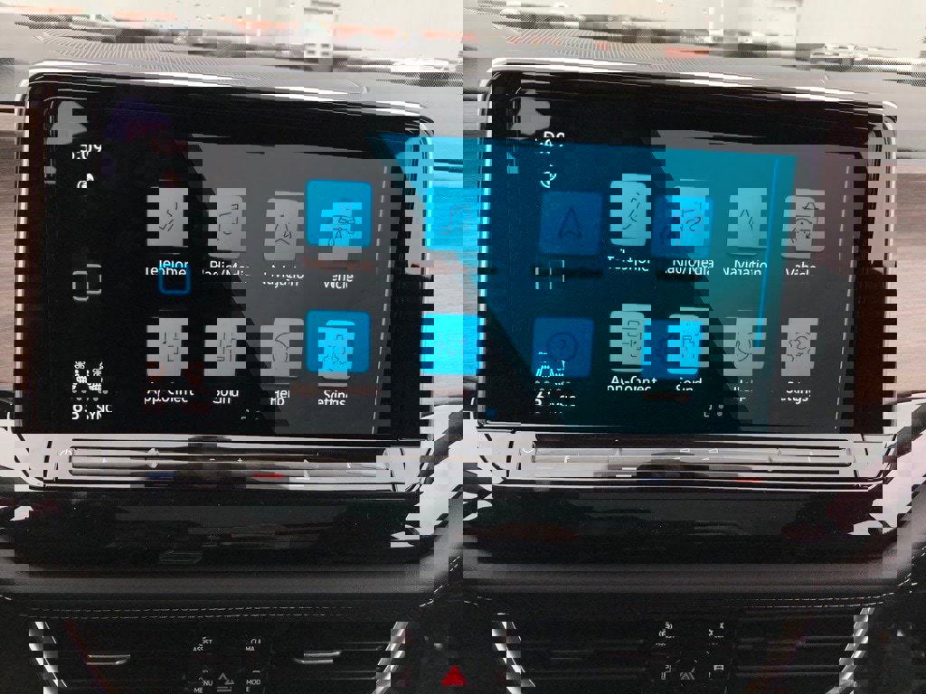 New 2025 Volkswagen Atlas SEL Premium R-Line image 24