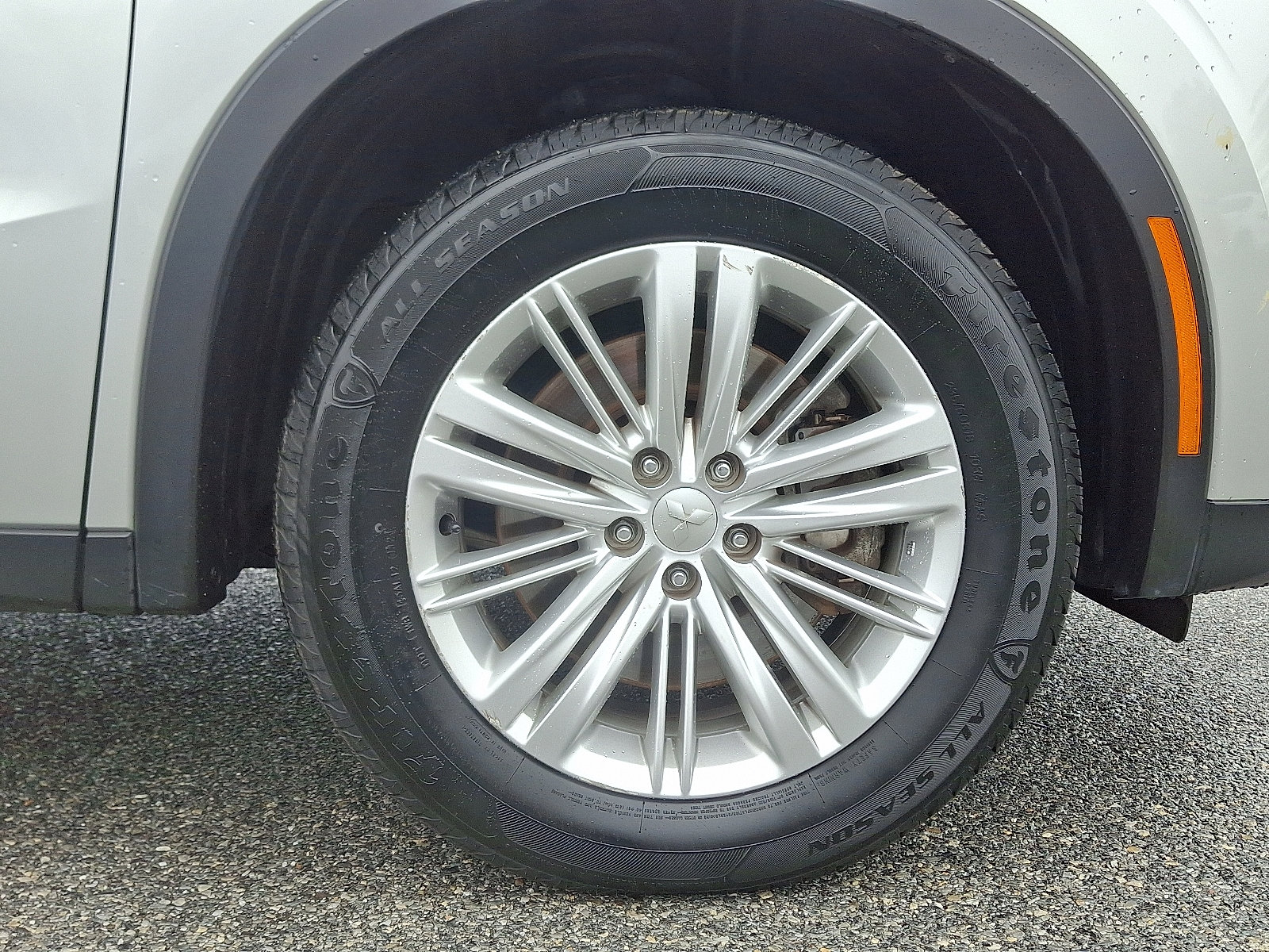 Used 2024 Mitsubishi Outlander ES image 8