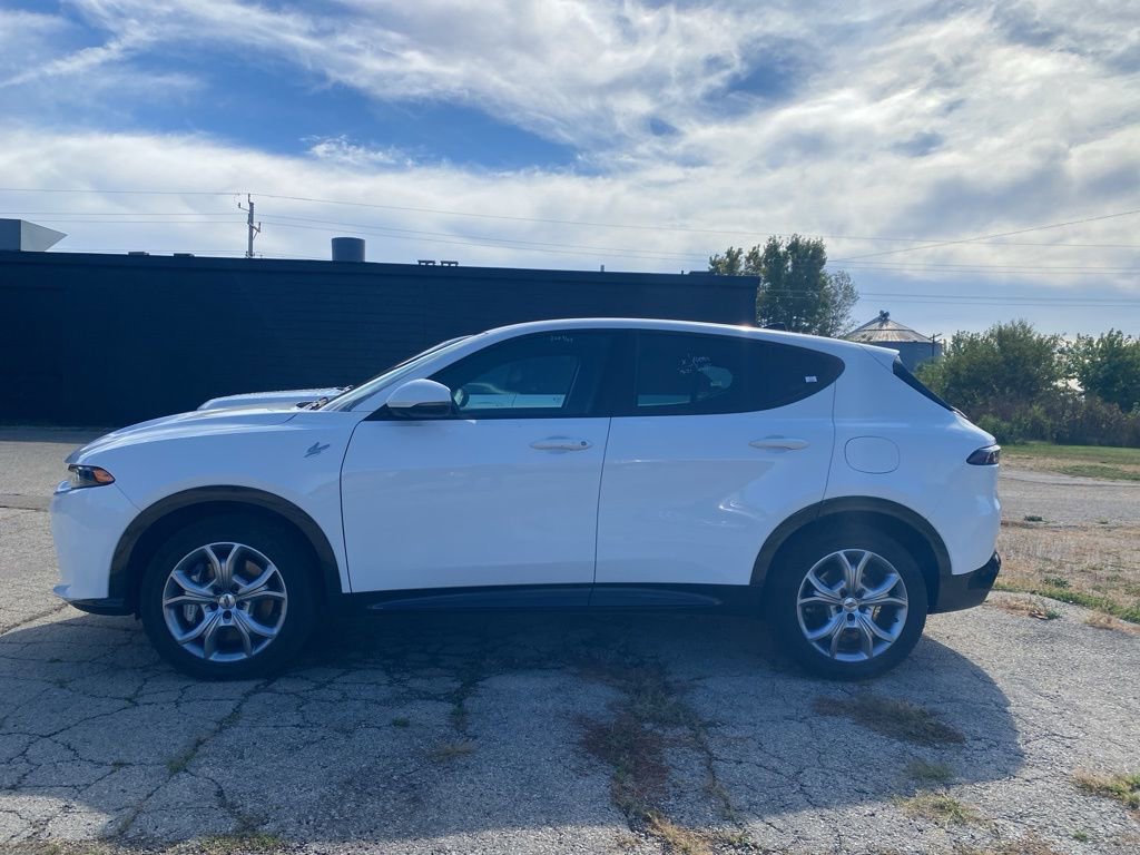 Used 2024 Dodge Hornet R/T image 17