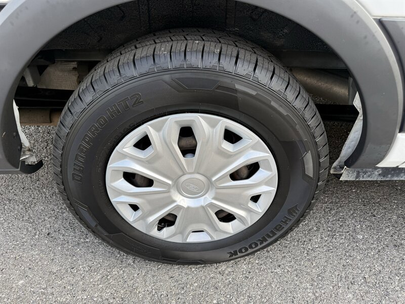 Used 2018 Ford Transit 150 XL RWD image 35