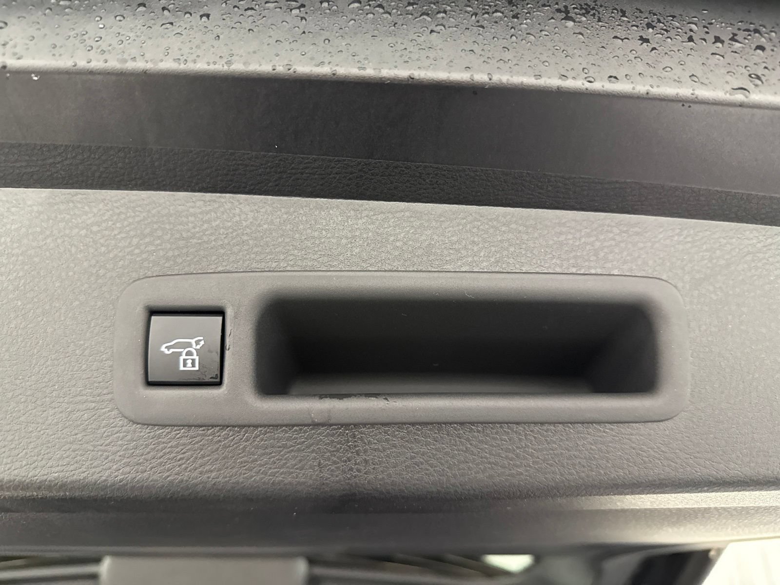 New 2026 Toyota Sienna XSE FWD image 42