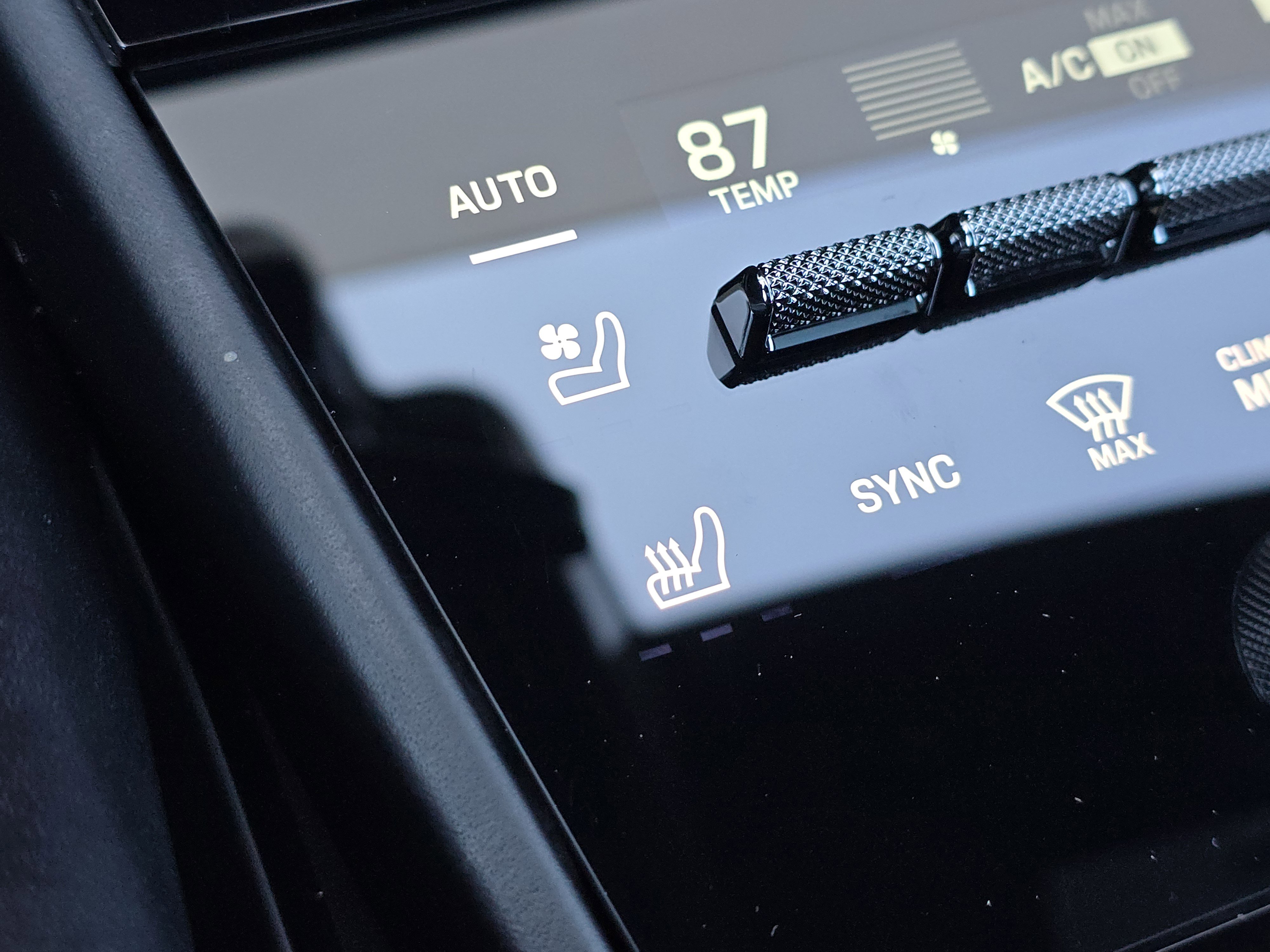 Certified 2025 Porsche Cayenne GTS image 25