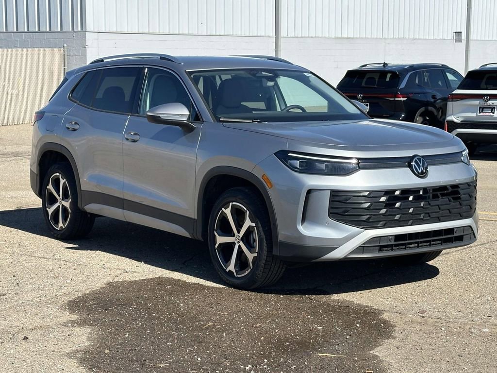 New 2026 Volkswagen Tiguan SE image 6