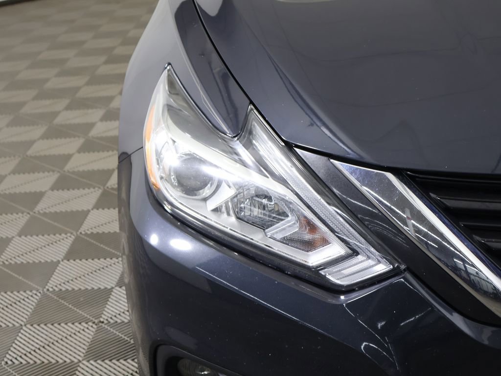 Used 2018 Nissan Altima 2.5 SV image 9