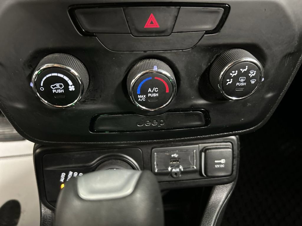 Used 2018 Jeep Renegade Sport w/ Power & Air Group AWD/4WD image 15