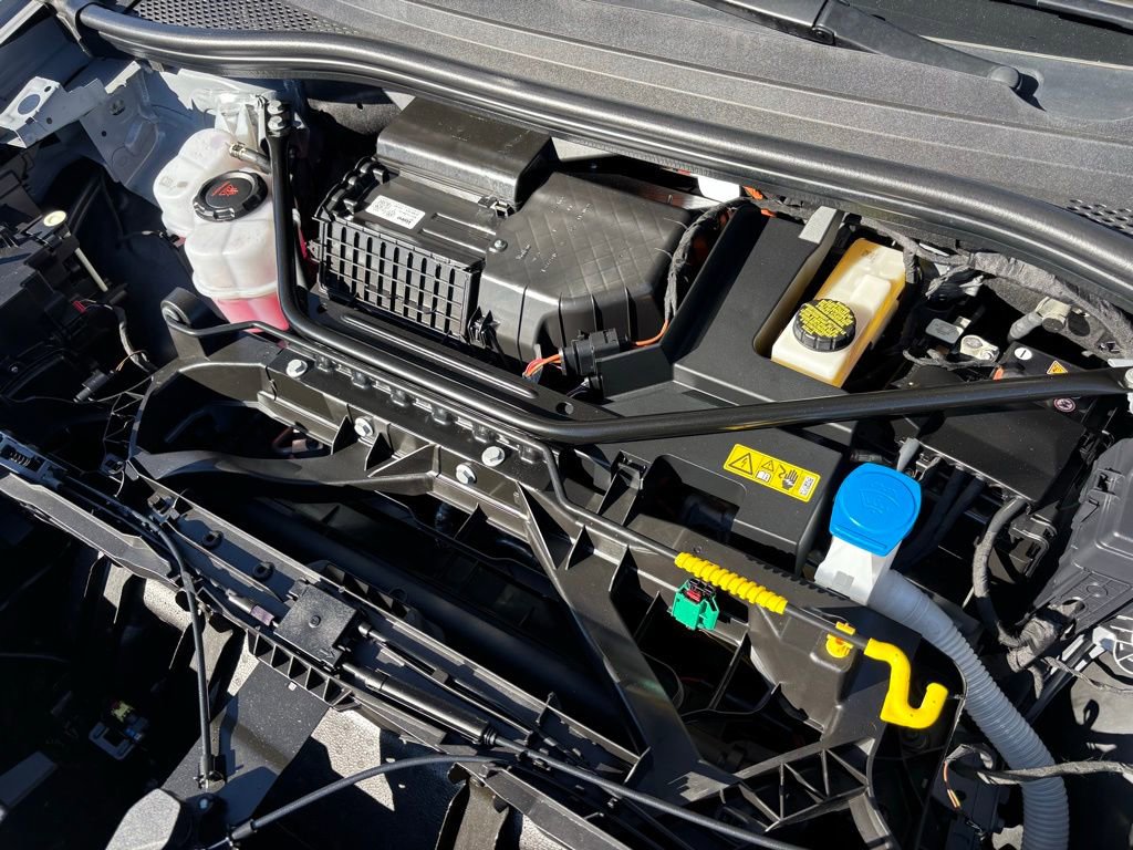 Used 2024 Audi Q4 e-tron Premium Plus w/ Premium Plus image 33