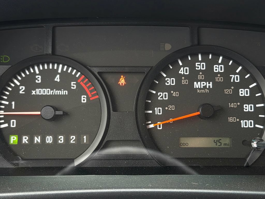 Used 2024 Chevrolet Low Cab Forward 5500XG RWD image 21