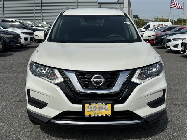Used 2019 Nissan Rogue SV w/ Premium Package image 2
