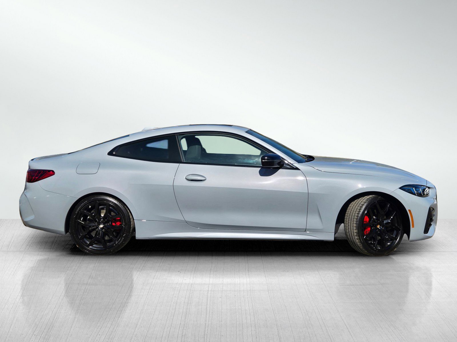 Used 2025 BMW 430i Coupe w/ M Sport Package image 3