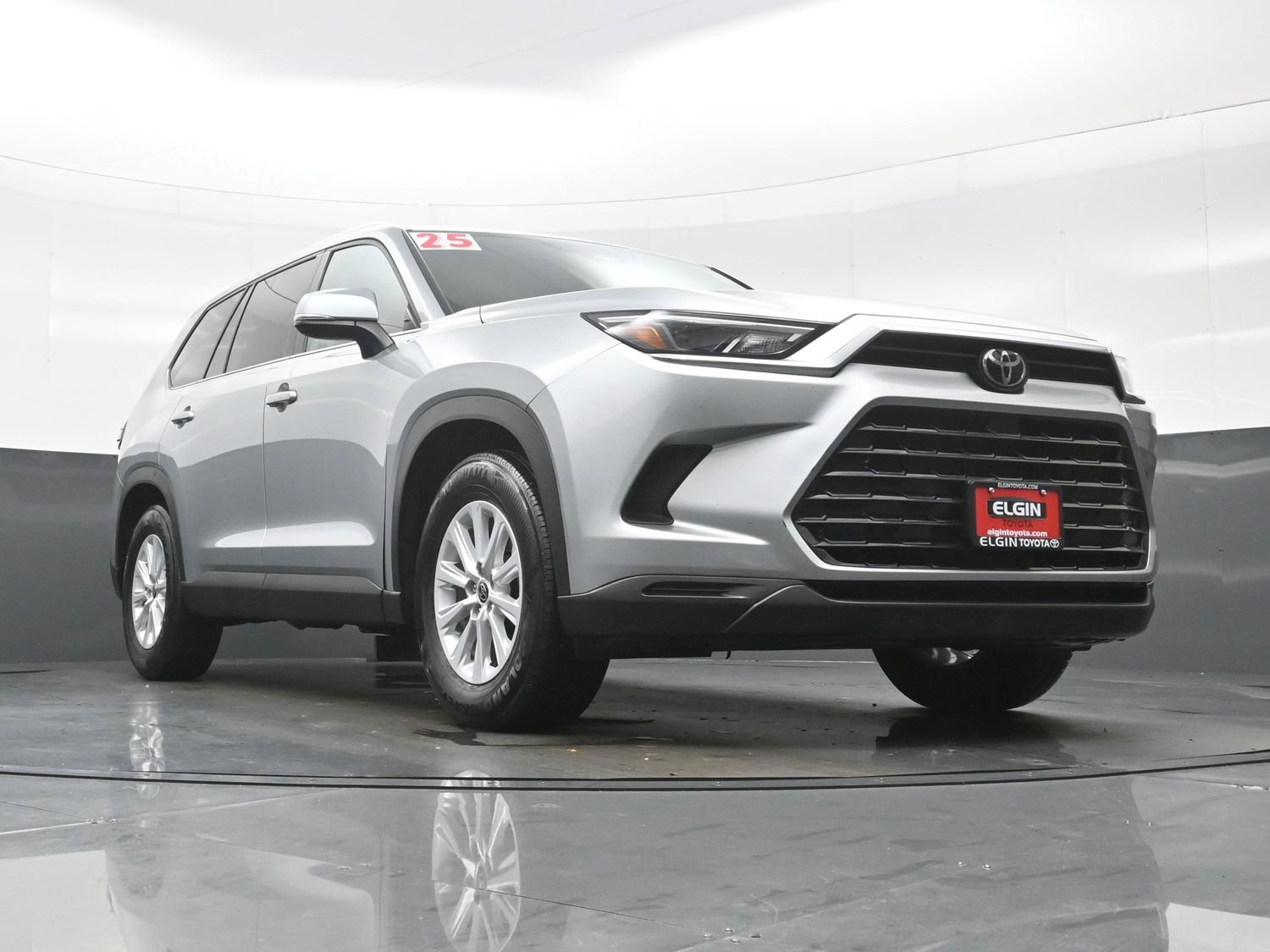 Used 2025 Toyota Grand Highlander FWD image 29