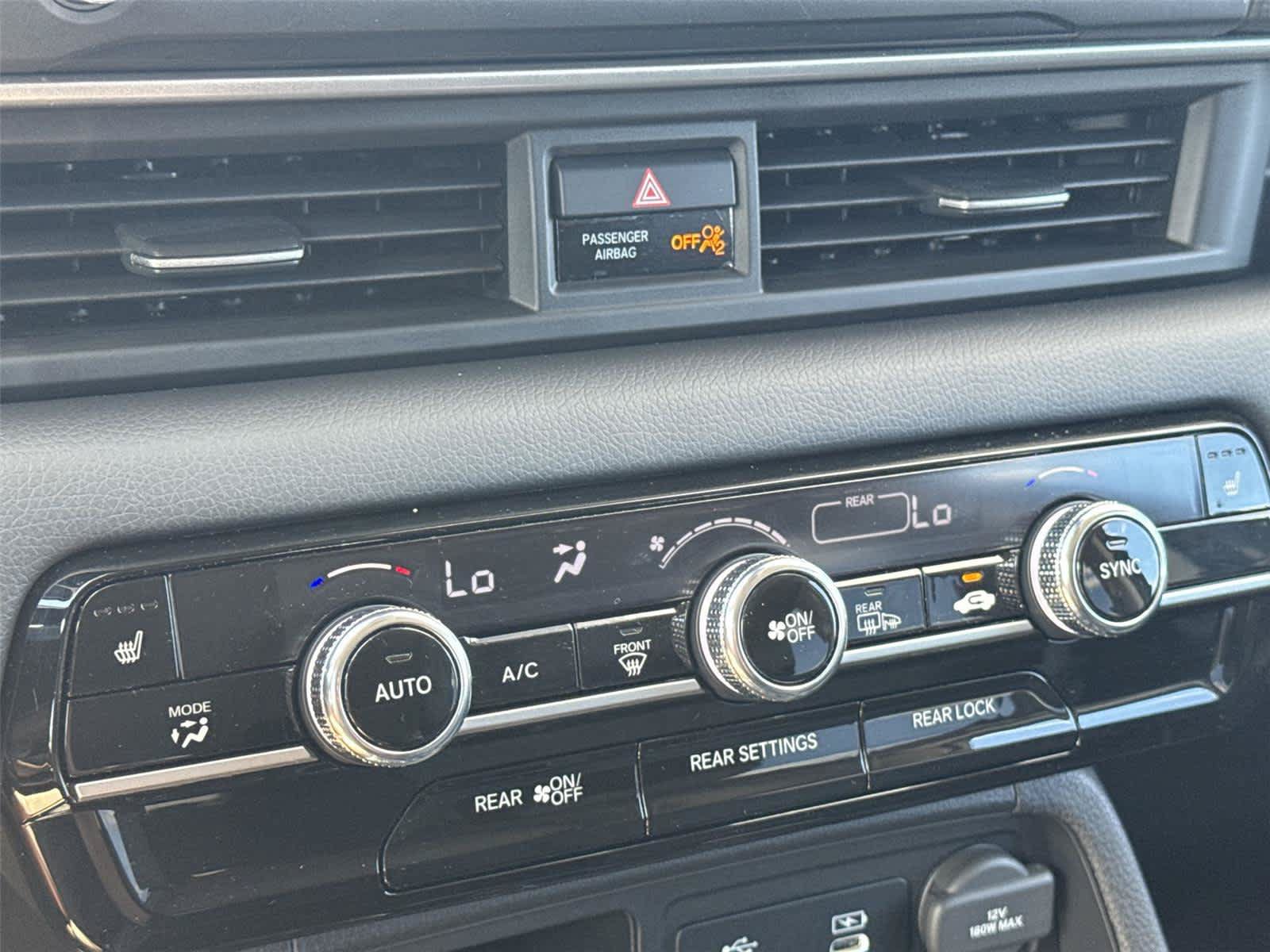 Used 2026 Honda Pilot Touring image 32
